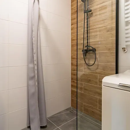 Nikiszowiec Chic By Bookinghost *